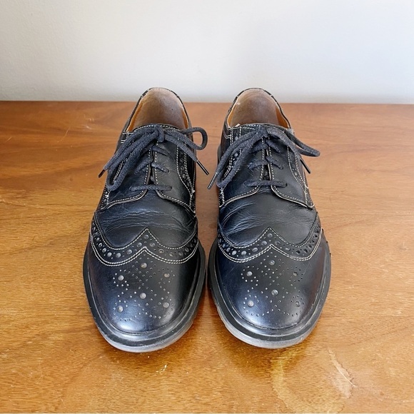 Dr Martens • vintage 9A23 leather oxfords MIE black wingtip brogues shoes main image 11